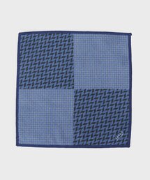 TAKEO KIKUCHI（タケオキクチ）の「柄切り替えプリントフォンカチ（ハンカチ/ハンドタオル）」