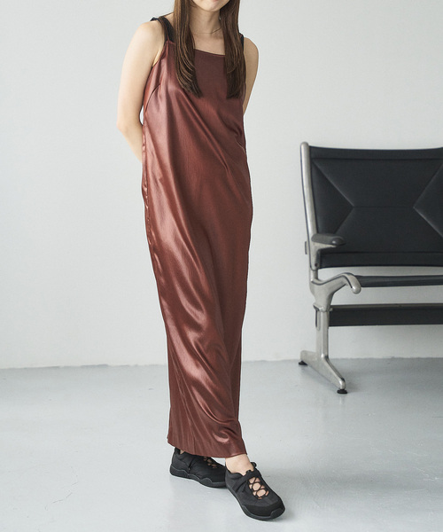 LE TALON(ルタロン)の「Lドローコードスニーカー(スニーカー・レディース・ブラック×ブラック/アイボリー・22cm/22.5cm/23cm/23.5cm/24cm/24.5cm/25cm)」の8枚目の写真