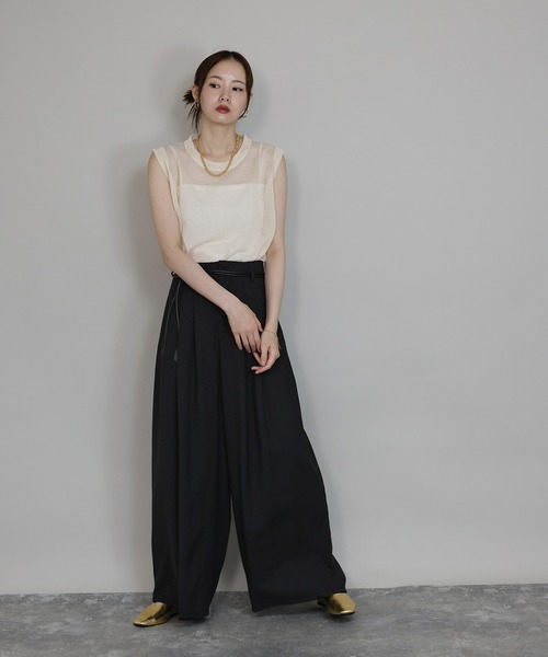 J by blue(ジェイバイブルー)の「レザーベルト付きワイドパンツ(その他パンツ・レディース・グレー/ブラック/ベージュ・MEDIUM)」の22枚目の写真