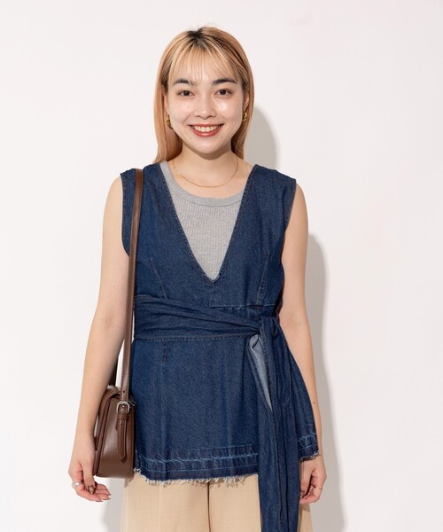 FREAK'S STORE（フリークスストア）の「【全骨格優勝！シリーズ】 マルチウェイ リボン付きデニムトップス＜セットアップ対応＞ / チュニック / ベスト（チュニック・レディース・ネイビー/サックスブルー・ﾌﾘ-）」の14枚目の写真