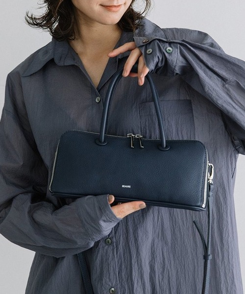 Beau're(ヴュレ)の「【BEAURE】2way カウレザー ワイドボストンバッグ ショルダー付 横長 B-25419(ボストンバッグ・レディース・ブラック/シルバー/ネイビー/ブラウン・FREE)」の13枚目の写真