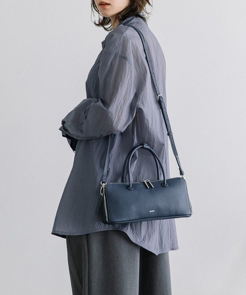 Beau're(ヴュレ)の「【BEAURE】2way カウレザー ワイドボストンバッグ ショルダー付 横長 B-25419(ボストンバッグ・レディース・ブラック/シルバー/ネイビー/ブラウン・FREE)」の14枚目の写真