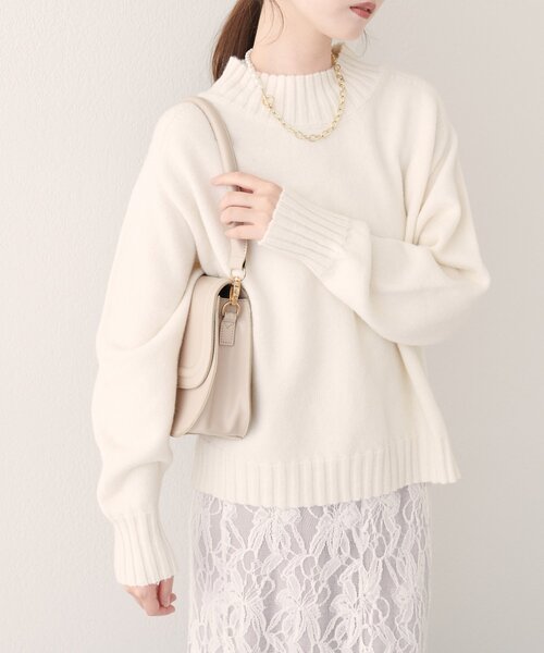 natural couture(ナチュラルクチュール)の「ウール&リサイクルポリショートニットプルオーバー(ニット/セーター・レディース・ブラック/ブルー/オフホワイト/ボルドー/ピンク/モカ・FREE)」の2枚目の写真