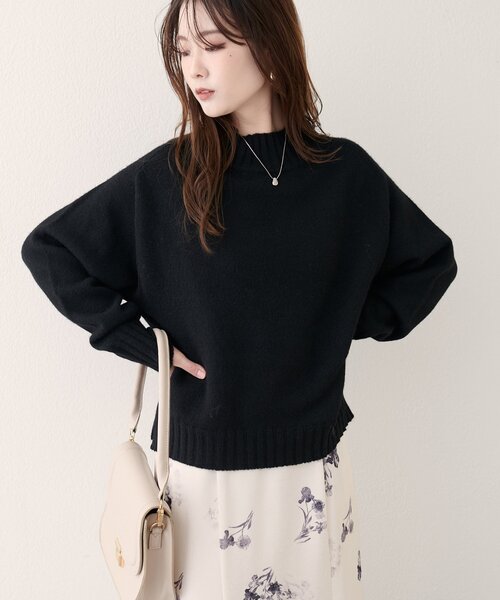 natural couture(ナチュラルクチュール)の「ウール&リサイクルポリショートニットプルオーバー(ニット/セーター・レディース・ブラック/ブルー/オフホワイト/ボルドー/ピンク/モカ・FREE)」の12枚目の写真