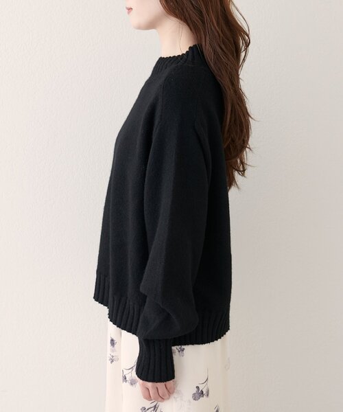 natural couture(ナチュラルクチュール)の「ウール&リサイクルポリショートニットプルオーバー(ニット/セーター・レディース・ブラック/ブルー/オフホワイト/ボルドー/ピンク/モカ・FREE)」の16枚目の写真