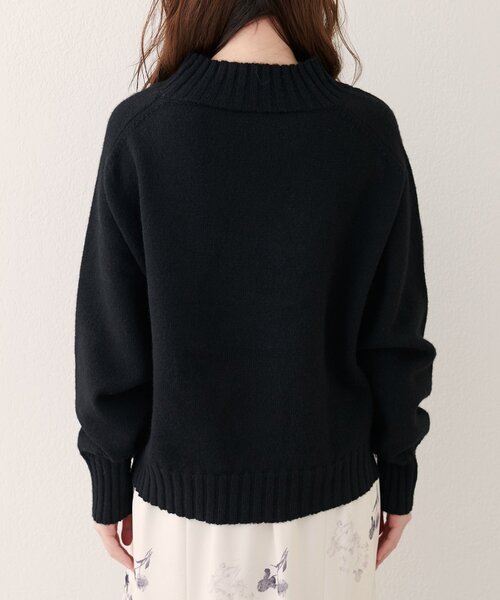 natural couture(ナチュラルクチュール)の「ウール&リサイクルポリショートニットプルオーバー(ニット/セーター・レディース・ブラック/ブルー/オフホワイト/ボルドー/ピンク/モカ・FREE)」の13枚目の写真