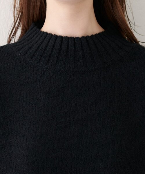 natural couture(ナチュラルクチュール)の「ウール&リサイクルポリショートニットプルオーバー(ニット/セーター・レディース・ブラック/ブルー/オフホワイト/ボルドー/ピンク/モカ・FREE)」の17枚目の写真
