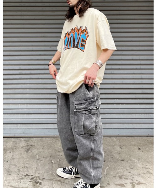 MODISH GAZE(モディシュガゼ)の「【MODISH GAZE】LOVEロゴプリント ピグメント加工 ビッグシルエットTシャツ(Tシャツ/カットソー・メンズ・アイボリー/ネイビー/スミクロ・FREE)」の14枚目の写真