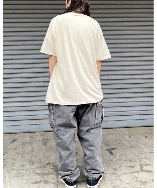 MODISH GAZE(モディシュガゼ)の「【MODISH GAZE】LOVEロゴプリント ピグメント加工 ビッグシルエットTシャツ(Tシャツ/カットソー・メンズ・アイボリー/ネイビー/スミクロ・FREE)」の16枚目の写真