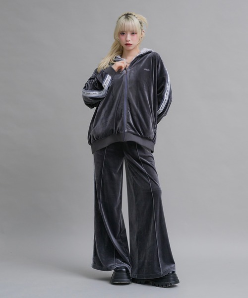 17HR(セブンティーンアワーズ)の「【ユニセックス】ベロアトラックパンツ(セットアップ可)(その他パンツ・レディース・チャコールグレー・MEDIUM/LARGE)」の17枚目の写真