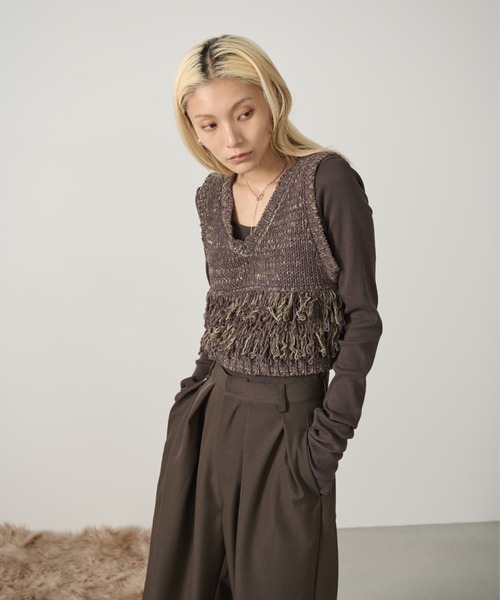 Sui】determ; バックオープントップス Sui】determ; バックオープン