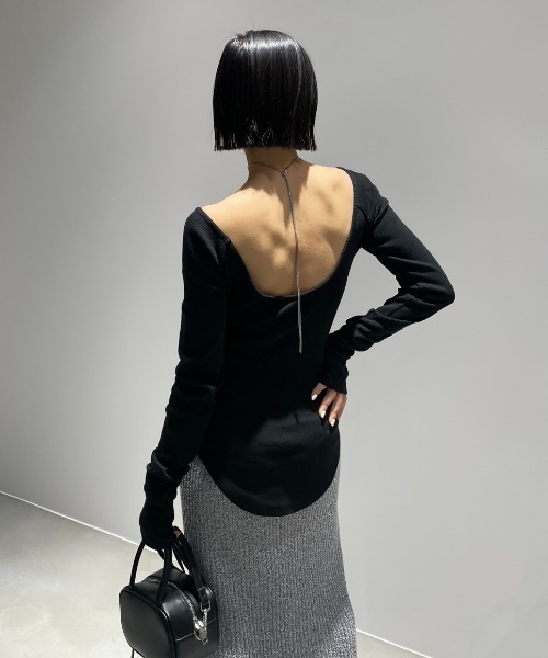 AIC.（エーアイシー）の「再入荷 パッド付バックオープンアームカバーリブトップス（Tシャツ/カットソー・レディース・ダークブラウン/オフホワイト/チャコールグレー/ブラック・FREE）」の9枚目の写真