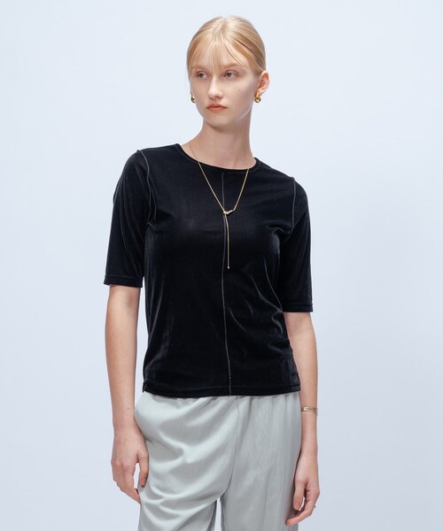 cloenc(クロエンス)の「【手洗い可】フロッキーベロアトップス(Tシャツ/カットソー・レディース・キャメル/オフホワイト/ブラック・02)」の2枚目の写真