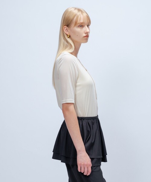 cloenc(クロエンス)の「【手洗い可】フロッキーベロアトップス(Tシャツ/カットソー・レディース・キャメル/オフホワイト/ブラック・02)」の8枚目の写真