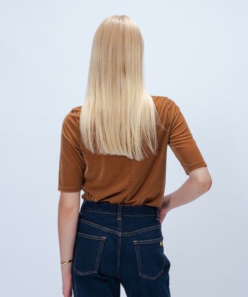 cloenc(クロエンス)の「【手洗い可】フロッキーベロアトップス(Tシャツ/カットソー・レディース・キャメル/オフホワイト/ブラック・02)」の13枚目の写真