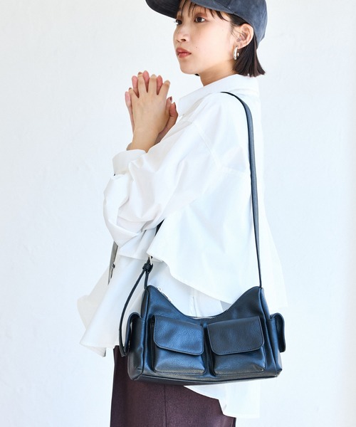 VIS（ビス）の「【2WAY】ビンテージ合皮クアトロポケットショルダーバッグ（ショルダーバッグ・レディース・ブラック/ブラウン系その他2・FREE）」の4枚目の写真