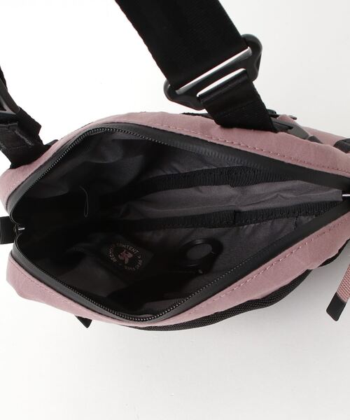 CHROME（クローム）の「［ CHROME / クローム ］BARRAGE 2L SLING BAG / バラージ 2L スリング バッグ 耐水 2L ボディバッグ（ボディバッグ/ウエストポーチ・メンズ・ピンク系その他/モスグリーン/ブラック系その他・FREE）」の17枚目の写真