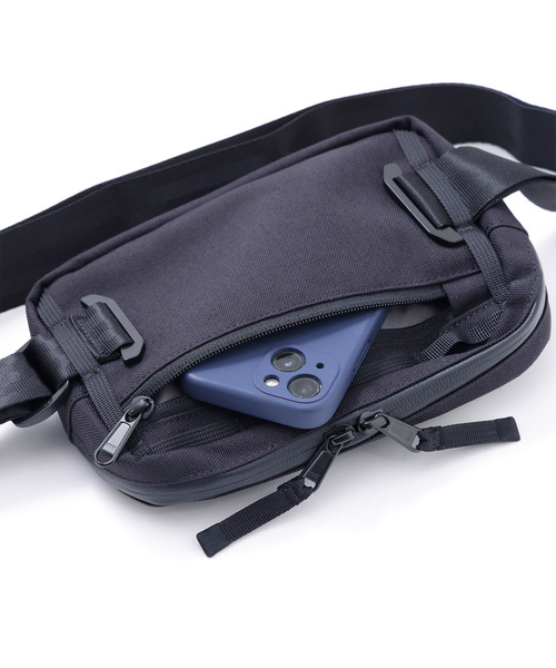 CHROME（クローム）の「［ CHROME / クローム ］BARRAGE 2L SLING BAG / バラージ 2L スリング バッグ 耐水 2L ボディバッグ（ボディバッグ/ウエストポーチ・メンズ・ピンク系その他/モスグリーン/ブラック系その他・FREE）」の19枚目の写真