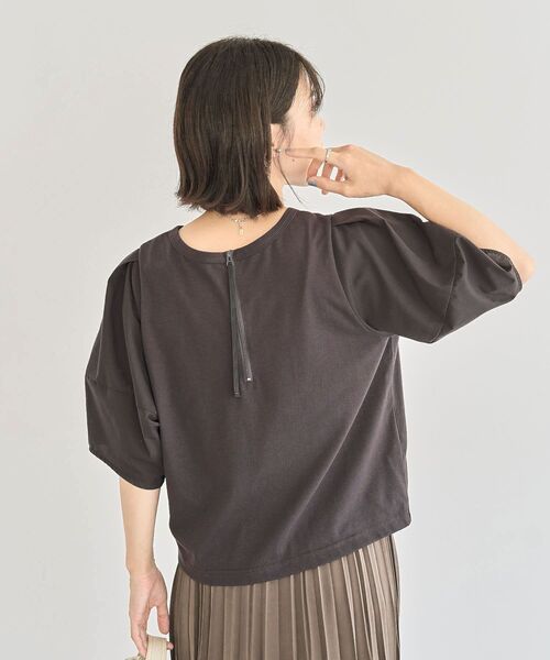 ELENCARE DUE（エレンカーレデュエ）の「・ELENCARE DUE バックZIPハイブリットT（Tシャツ/カットソー・レディース・ブラウン/ブラック/チャコールグレー/オフホワイト・FREE）」の6枚目の写真