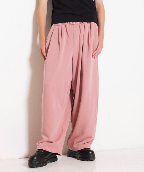 SPINNS（スピンズ）の「カラースウェットパンツ/２タック/ボリュームワイドシルエット/ユニセックス（スウェットパンツ・メンズ・ピンク/チャコール/杢グレー/アッシュグレー/ブラック・L/M/S）」の5枚目の写真