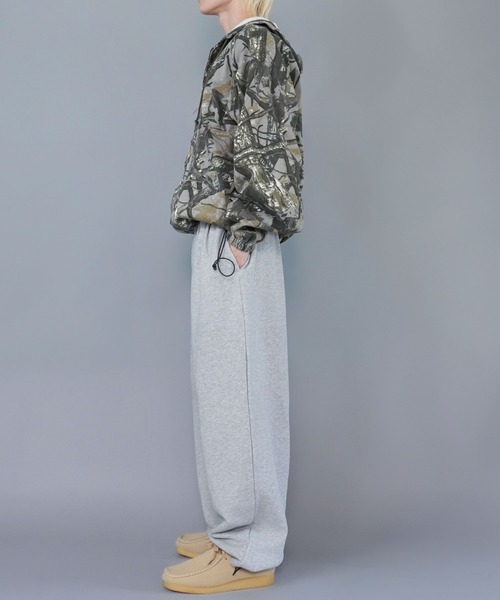 SPINNS（スピンズ）の「カラースウェットパンツ/２タック/ボリュームワイドシルエット/ユニセックス（スウェットパンツ・メンズ・ピンク/チャコール/杢グレー/アッシュグレー/ブラック・L/M/S）」の21枚目の写真