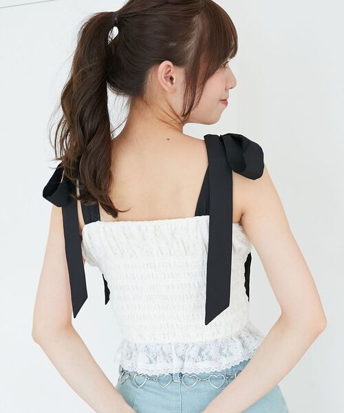 MAJESTIC LEGON（マジェスティックレゴン）の「配色肩リボンビスチェ（キャミソール・レディース・アイボリー/ベージュ系その他2/ブラック・MEDIUM）」の9枚目の写真