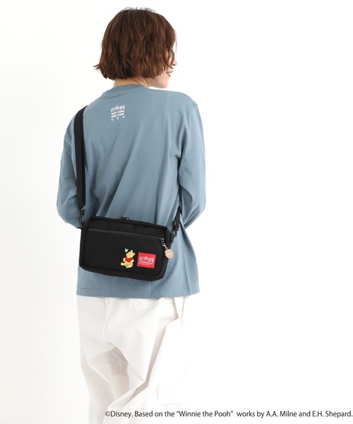 Manhattan Portage(マンハッタンポーテージ)の「Manhattan Portage/マンハッタンポーテージ ショルダーバック "くまのプーさん" JOGGER (L) JPN VER 2 500D CORDURA POOH MP1404L2-500PH(ショルダーバッグ・メンズ・ブラック×レッド・FREE)」の18枚目の写真