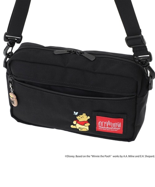 Manhattan Portage(マンハッタンポーテージ)の「Manhattan Portage/マンハッタンポーテージ ショルダーバック "くまのプーさん" JOGGER (L) JPN VER 2 500D CORDURA POOH MP1404L2-500PH(ショルダーバッグ・メンズ・ブラック×レッド・FREE)」の12枚目の写真