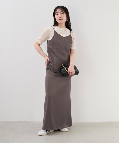 MICA&DEAL（マイカ＆ディール）の「シアーベロアTシャツ（Tシャツ/カットソー・レディース・ブルー/オフホワイト/ブラック/グレイッシュベージュ・FREE）」の10枚目の写真