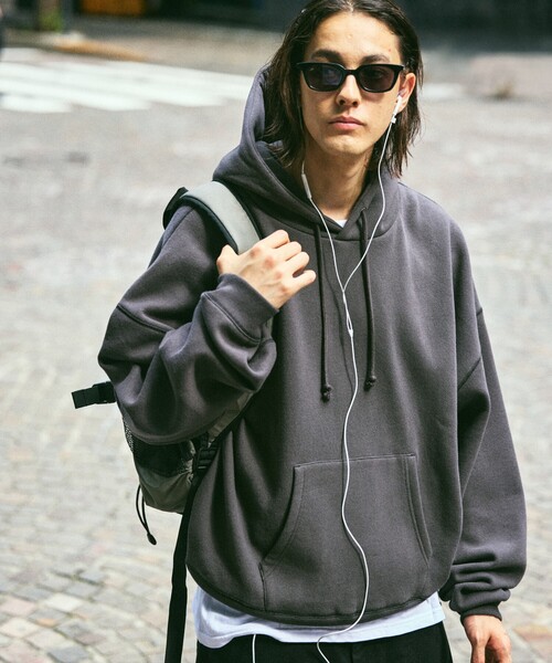 FREAK'S STORE(フリークスストア)の「限定展開 12oz Short Length ヘビーウェイト プルオーバー フーディー/パーカー/ショート丈(パーカー・メンズ・ブラック/ネイビー/アッシュグレー/スミクロ/杢グレー・SMALL/MEDIUM/LARGE)」の4枚目の写真