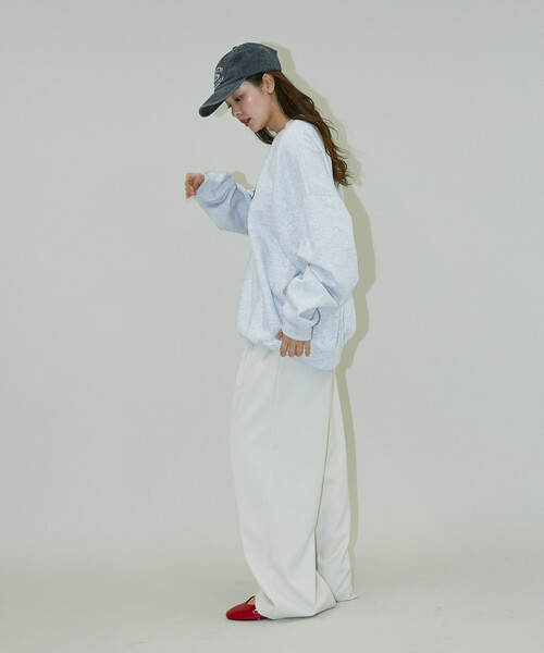 Disney（ディズニー）の「PUBLUX/パブリュクス 別注 MINNIE MOUSE GRAPHIC SWEAT/ミニーマウスプリントスウェット(限定展開)（スウェット・メンズ・レモンイエロー/サックスブルー/ライトグレー・SMALL/MEDIUM/LARGE）」の7枚目の写真