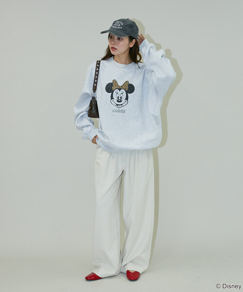 Disney（ディズニー）の「PUBLUX/パブリュクス 別注 MINNIE MOUSE GRAPHIC SWEAT/ミニーマウスプリントスウェット(限定展開)（スウェット・メンズ・レモンイエロー/サックスブルー/ライトグレー・SMALL/MEDIUM/LARGE）」の8枚目の写真