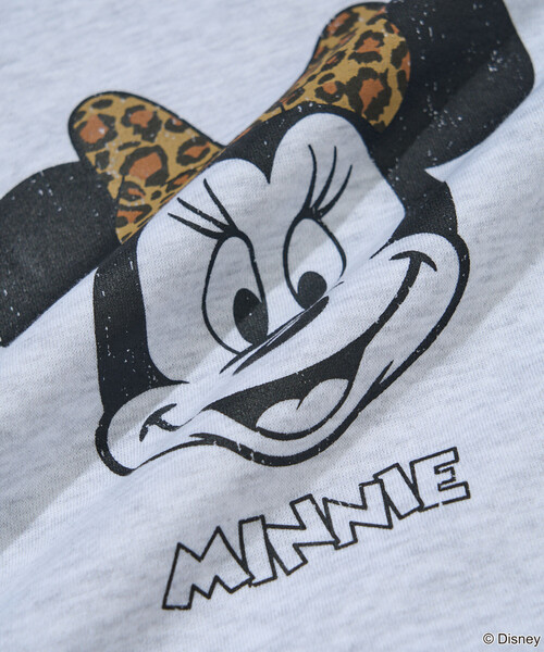 Disney（ディズニー）の「PUBLUX/パブリュクス 別注 MINNIE MOUSE GRAPHIC SWEAT/ミニーマウスプリントスウェット(限定展開)（スウェット・メンズ・レモンイエロー/サックスブルー/ライトグレー・SMALL/MEDIUM/LARGE）」の13枚目の写真