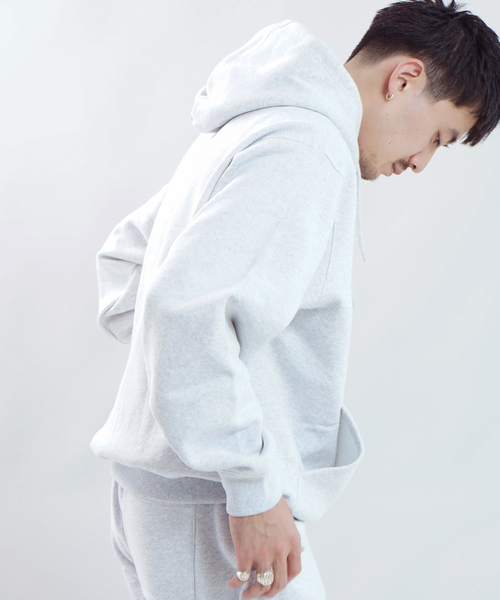 WISM(ウィズム)の「BASEMENT GEAR / ベースメントギア 15oz Garment Dye PO Hoodie(パーカー・メンズ・ブラウン/ネイビー/ブラック/ライトグレー/ブルー/ピンク・MEDIUM/LARGE/X-LARGE)」の17枚目の写真