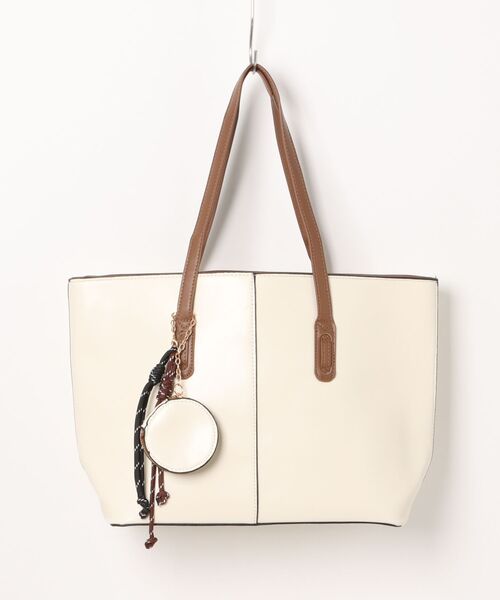 florist（フローリスト）の「【ポーチチャーム付・A4収納可】レザーライクバイカラートートバッグ/ビジネスバッグ（ビジネスバッグ・レディース・オフホワイト/ブラック/モカ/キャメル・FREE）」の11枚目の写真