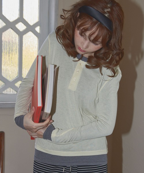 Unblend（アンブレンド）の「【Unblend】2ピースセット ヘンリーネック/クルーネック レイヤードロンT（Tシャツ/カットソー・レディース・ブラック/イエロー/ネイビー/チャコール・FREE）」の4枚目の写真