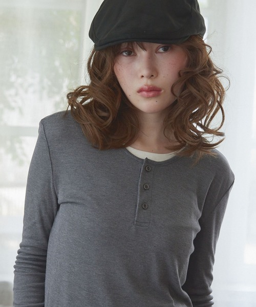 Unblend（アンブレンド）の「【Unblend】2ピースセット ヘンリーネック/クルーネック レイヤードロンT（Tシャツ/カットソー・レディース・ブラック/イエロー/ネイビー/チャコール・FREE）」の6枚目の写真