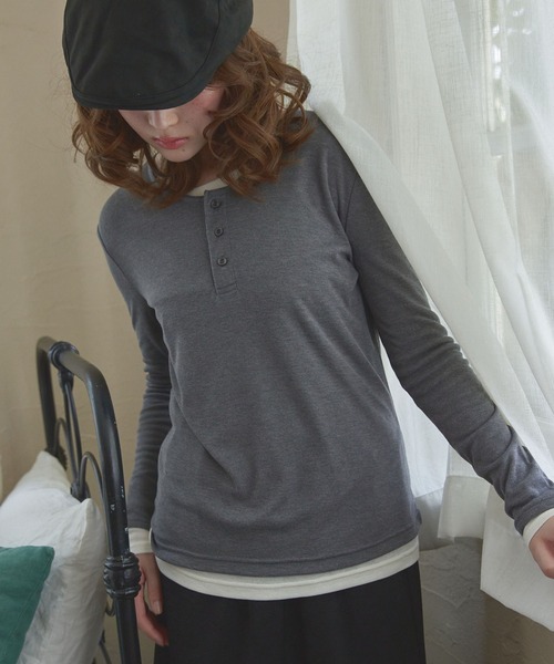 Unblend（アンブレンド）の「【Unblend】2ピースセット ヘンリーネック/クルーネック レイヤードロンT（Tシャツ/カットソー・レディース・ブラック/イエロー/ネイビー/チャコール・FREE）」の7枚目の写真