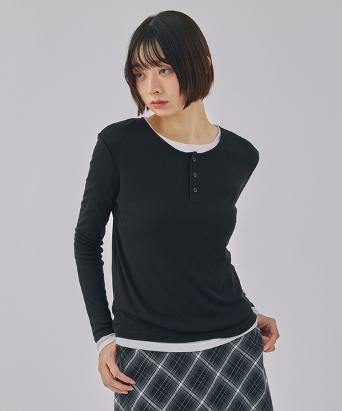 Unblend（アンブレンド）の「【Unblend】2ピースセット ヘンリーネック/クルーネック レイヤードロンT（Tシャツ/カットソー・レディース・ブラック/イエロー/ネイビー/チャコール・FREE）」の22枚目の写真