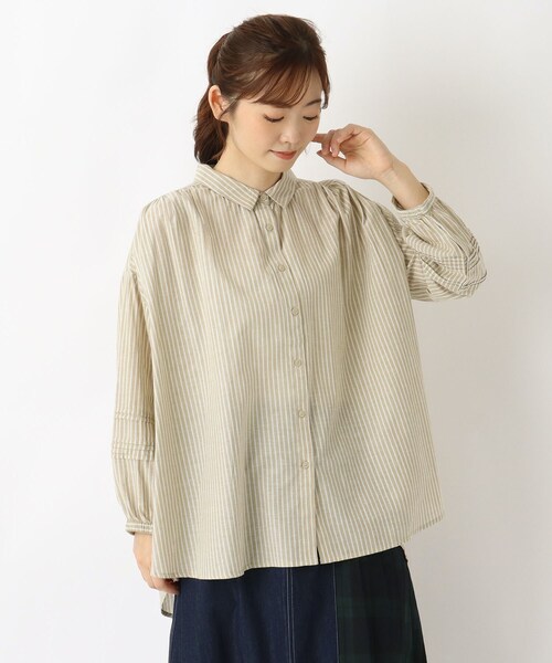 one'sterrace（ワンズテラス）の「袖ピンタック入りブラウス（シャツ/ブラウス・レディース・オリーブ系3/ブラック系8/アイボリー系8・02）」の3枚目の写真