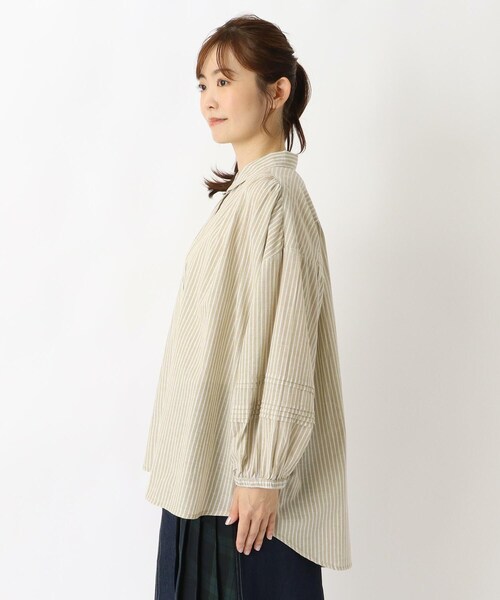 one'sterrace（ワンズテラス）の「袖ピンタック入りブラウス（シャツ/ブラウス・レディース・オリーブ系3/ブラック系8/アイボリー系8・02）」の5枚目の写真