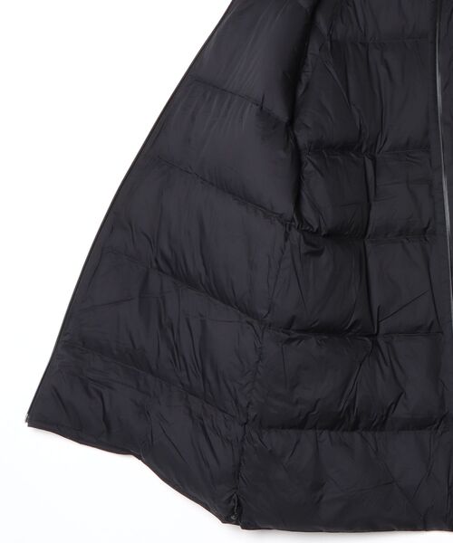 MARMOT(マーモット)の「Marmot/マーモット バーティカルロングダウンジャケット Vertical Long Down Jacket(ダウンジャケット/コート・メンズ・ブラック/カーキ・M/L)」の4枚目の写真