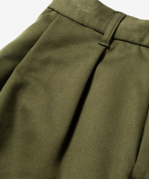 rehacer(レアセル)の「rehacer : Lanthanum Tuck Pants / ランタン タック パンツ(その他パンツ・メンズ・オリーブ/グレー/ブラック・LARGE/MEDIUM/SMALL)」の22枚目の写真