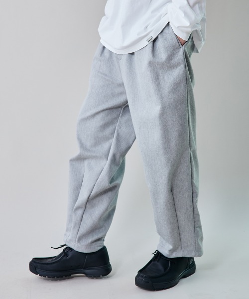 rehacer(レアセル)の「rehacer : Lanthanum Tuck Pants / ランタン タック パンツ(その他パンツ・メンズ・オリーブ/グレー/ブラック・LARGE/MEDIUM/SMALL)」の5枚目の写真