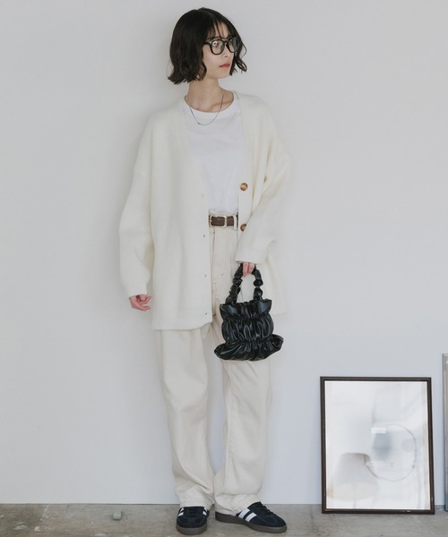 AO2（アオズ）の「Wool Knit V-Neck Cardigan / ウール ニット Vネック カーディガン（カーディガン/ボレロ・レディース・チャコール/ホワイト/ブラウン/ブラック・FREE）」の5枚目の写真