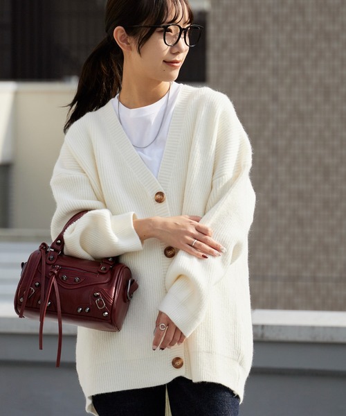 AO2（アオズ）の「Wool Knit V-Neck Cardigan / ウール ニット Vネック カーディガン（カーディガン/ボレロ・レディース・チャコール/ホワイト/ブラウン/ブラック・FREE）」の16枚目の写真