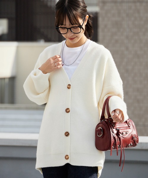 AO2（アオズ）の「Wool Knit V-Neck Cardigan / ウール ニット Vネック カーディガン（カーディガン/ボレロ・レディース・チャコール/ホワイト/ブラウン/ブラック・FREE）」の15枚目の写真