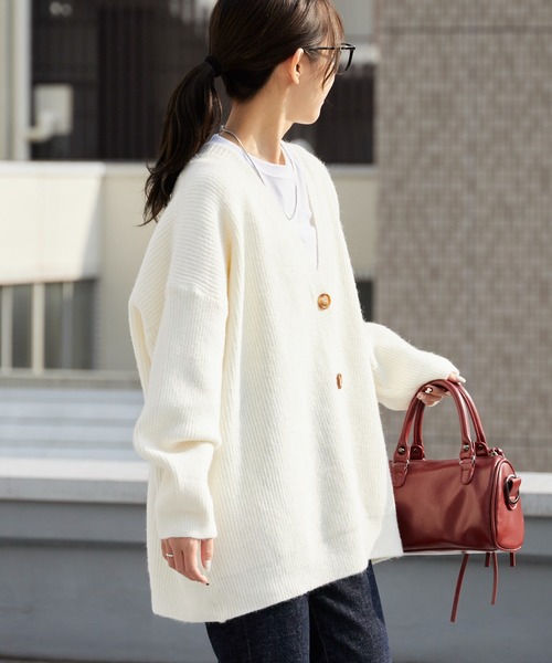 AO2（アオズ）の「Wool Knit V-Neck Cardigan / ウール ニット Vネック カーディガン（カーディガン/ボレロ・レディース・チャコール/ホワイト/ブラウン/ブラック・FREE）」の14枚目の写真