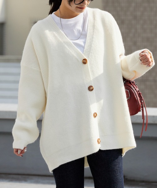 AO2（アオズ）の「Wool Knit V-Neck Cardigan / ウール ニット Vネック カーディガン（カーディガン/ボレロ・レディース・チャコール/ホワイト/ブラウン/ブラック・FREE）」の11枚目の写真