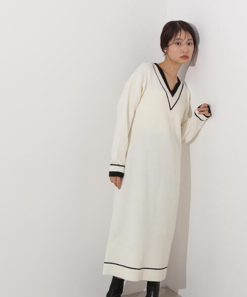 N.(N. Natural Beauty Basic)(エヌエヌナチュラルビューティーベーシック)の「チルデンマキシワンピース(ワンピース・レディース・オフホワイト/チャコールグレー・MEDIUM)」の4枚目の写真